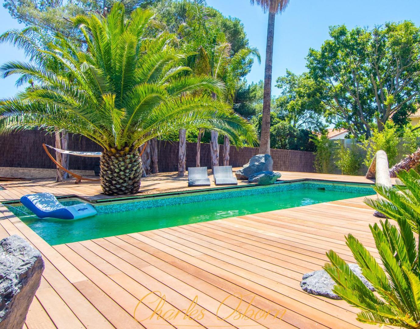 Mahana Villa Sete